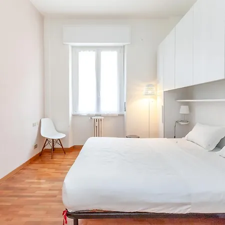 Guest house Double In The Center - 20 Min Walk From Duomo *